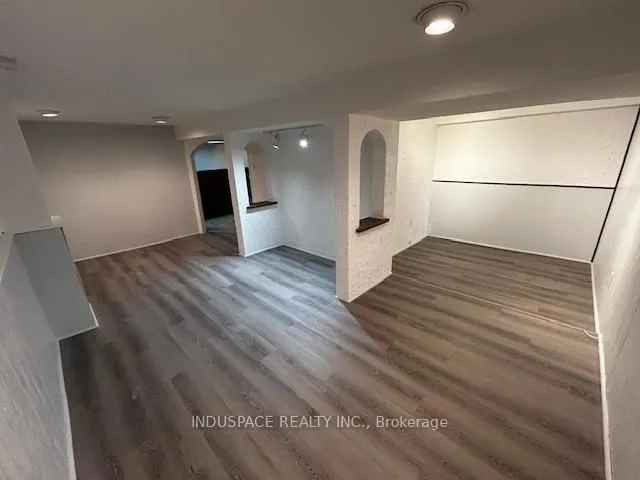 Additional image 28 of 45 Granada Cres