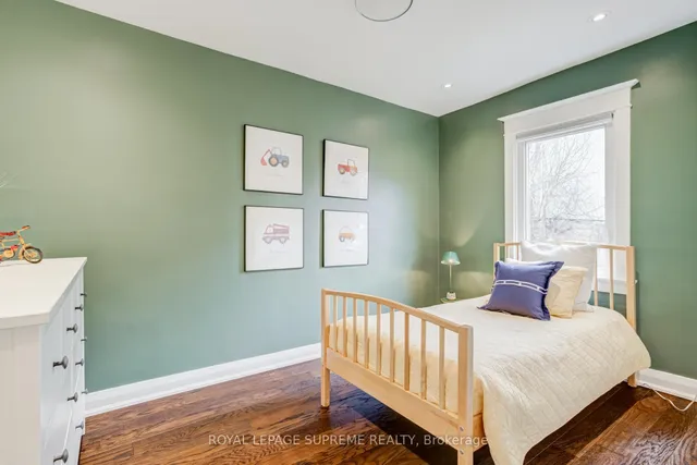 Additional image 24 of 36 Walpole Ave