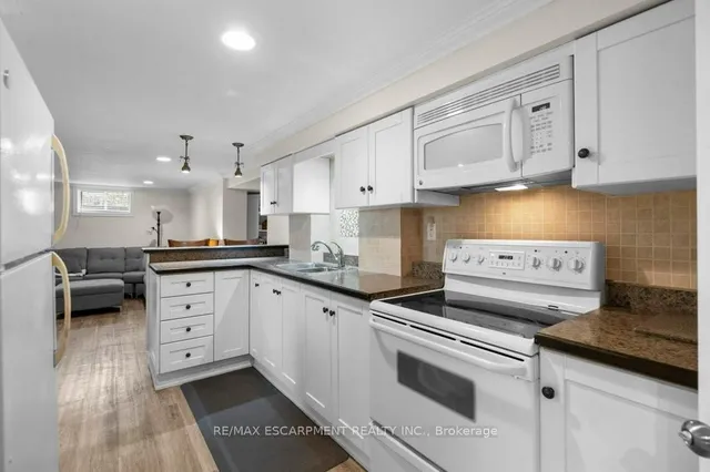 Additional image 30 of 407 Third Rd