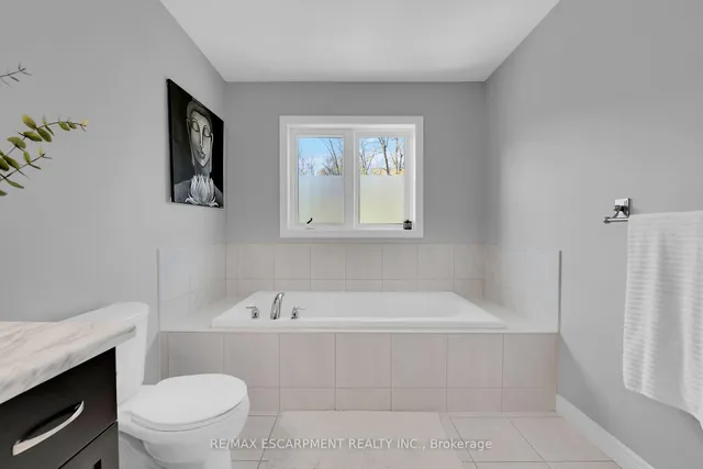 Additional image 29 of 137 Kinsman Dr