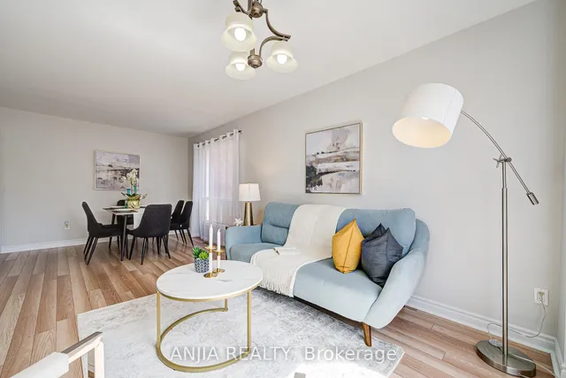 Additional image 14 of 91 Dumfries Ave