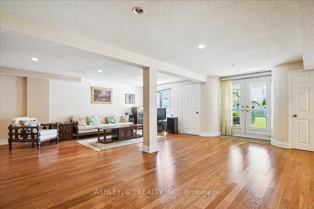 Additional image 36 of 711 Esprit Cres