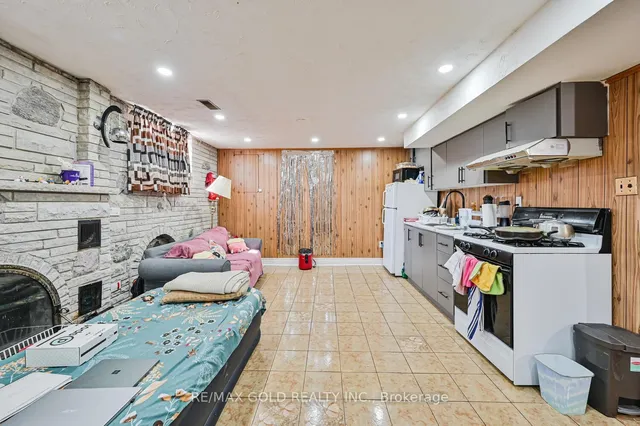 Additional image 25 of 7558 Rockhill Rd