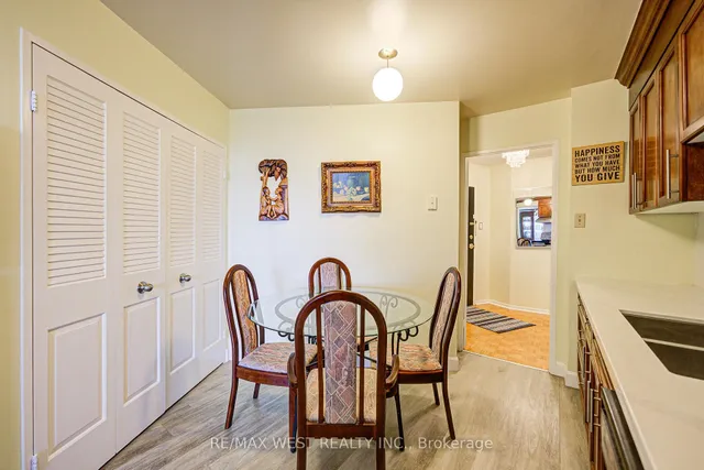 Additional image 15 of 150 Neptune Dr Unit 906