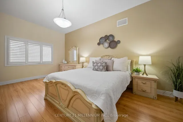 Additional image 17 of 31 Saint Hubert Dr