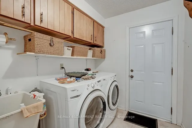 Additional image 24 of 2347 Tweedsmuir Crt