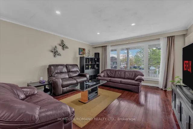 Additional image 10 of 43 Hoover Cres