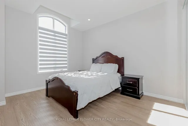 Additional image 35 of 1371 Lobelia Cres