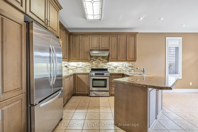 Additional image 16 of 28 Hampton Springs Dr