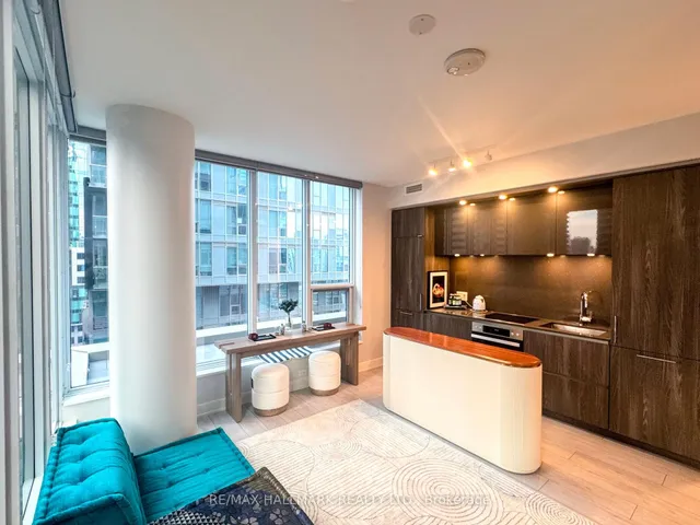 Additional image 14 of 35 Mercer St Unit 2014