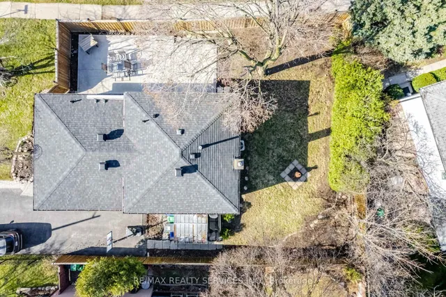 Additional image 34 of 8 Reigate Ave