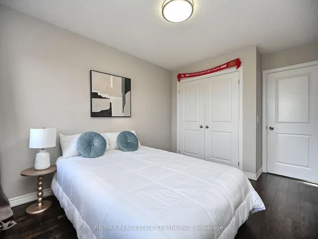 Additional image 45 of 53 Dufay Rd