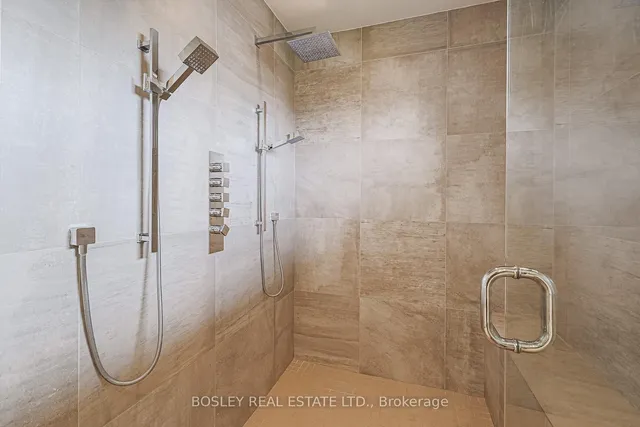 Additional image 17 of 38 Roblin Ave