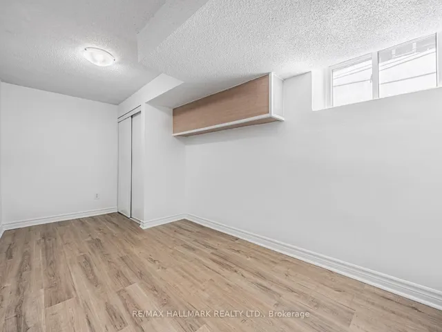 Additional image 20 of 8 Redwood Ave