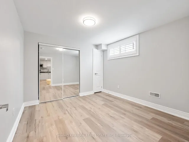 Additional image 40 of 1328 Clarriage Crt