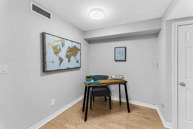 Additional image 10 of 250 Wellington St Unit 1227