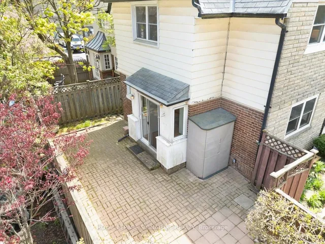 Additional image 38 of 5 Royal York Rd