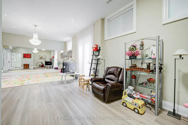 Additional image 38 of 22 Leona Dr