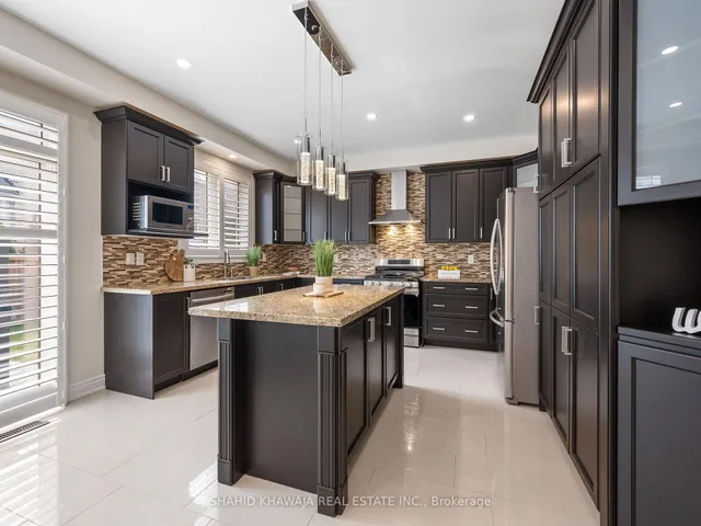 Additional image 17 of 27 Lampman Cres