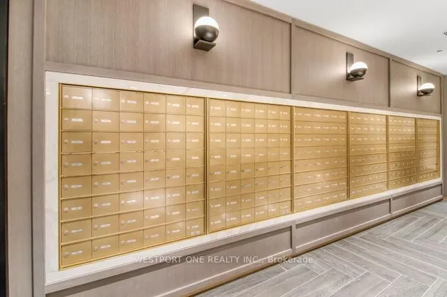 Additional image 23 of 405 Dundas St Unit 722