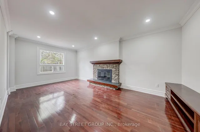 Additional image 10 of 2042 Golden Briar Tr