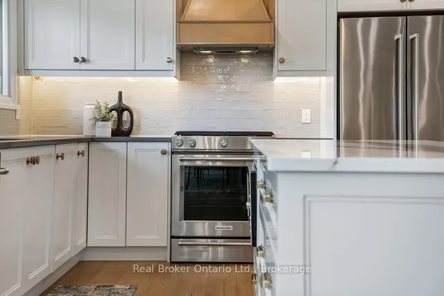 Additional image 10 of 307 South Crt