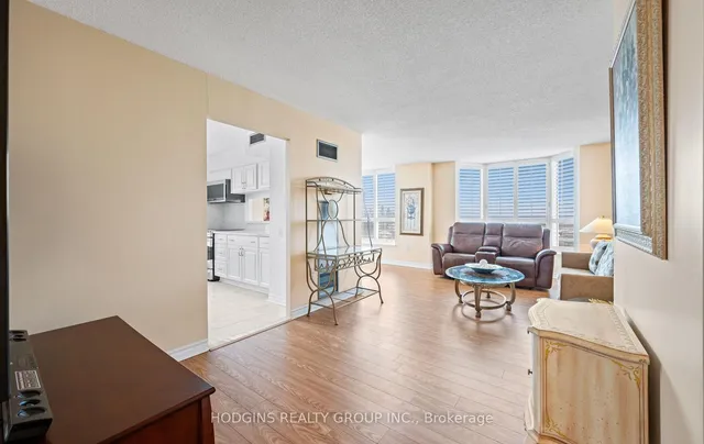 Additional image 4 of 21 Overlea Blvd Unit 1904