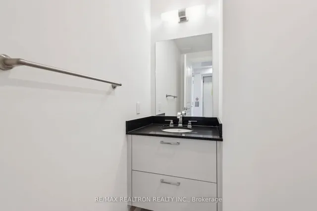 Additional image 31 of 285 Avenue Rd Unit 601