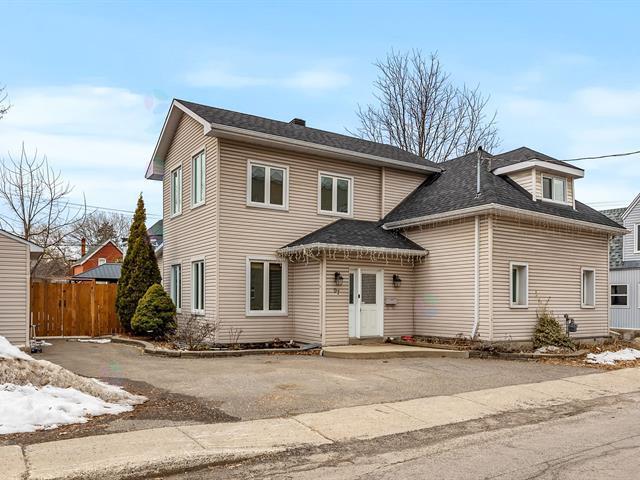 97 Rue Berri|Gatineau (Hull), Quebec J8Y4H4