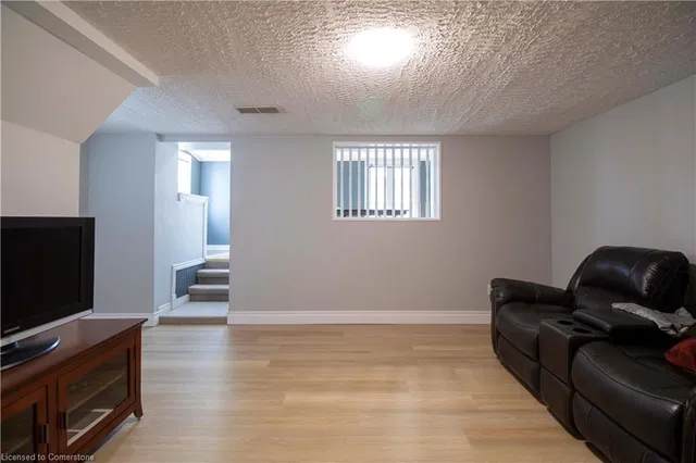 Additional image 39 of 187 Clover Pl