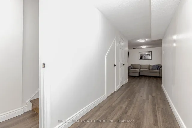 Additional image 34 of 1526 Lancaster Dr Unit 123