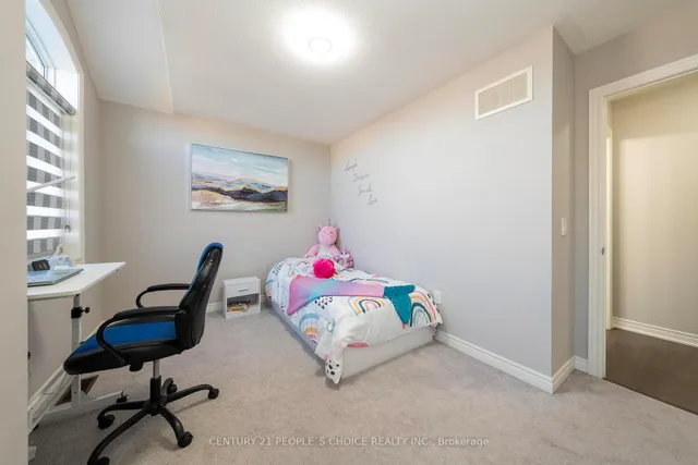 Additional image 37 of 1554 Chretien St