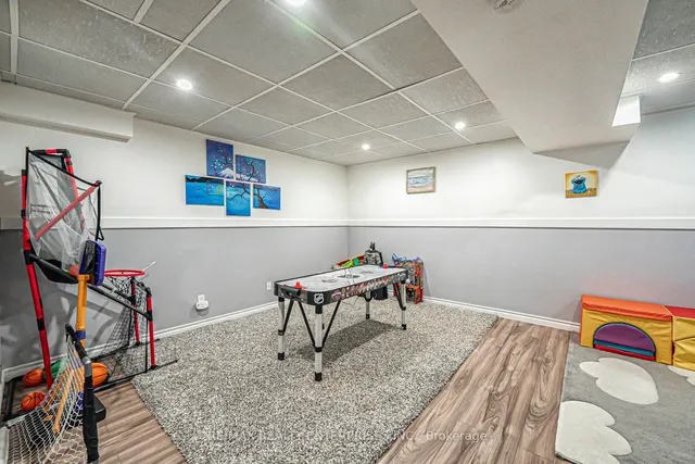 Additional image 29 of 817 Merritt Dr