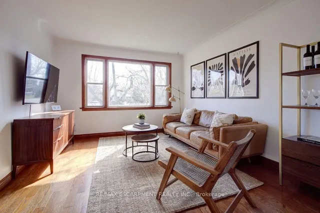 Additional image 4 of 2297 BARCLAY Rd