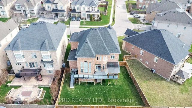 Additional image 2 of 20 Astrantia Way