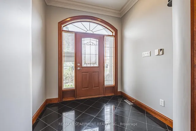 Additional image 5 of 388 Hemlock Ave