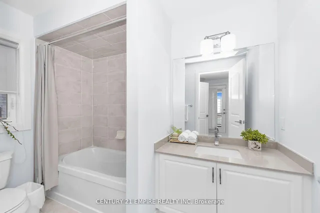 Additional image 32 of 4128 Hillsborough Cres