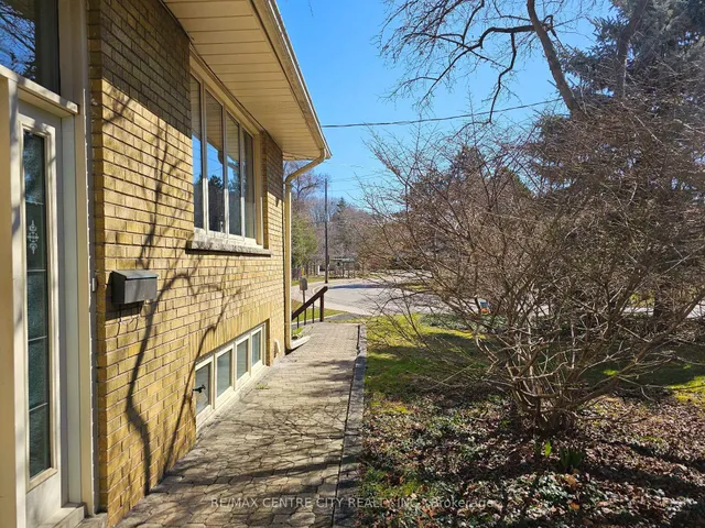 Additional image 28 of 274 Burnett Ave