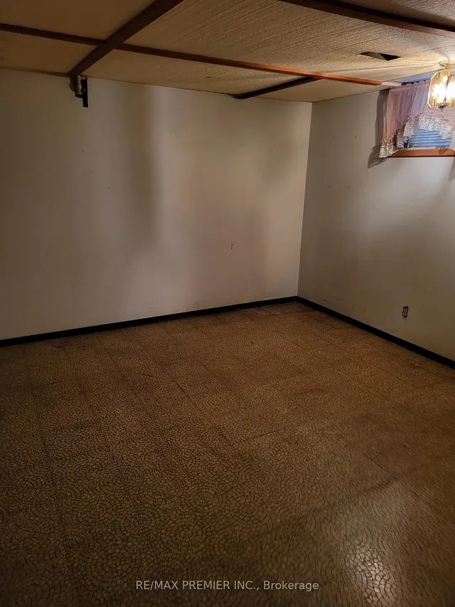 Additional image 18 of 53 Rosefair Cres