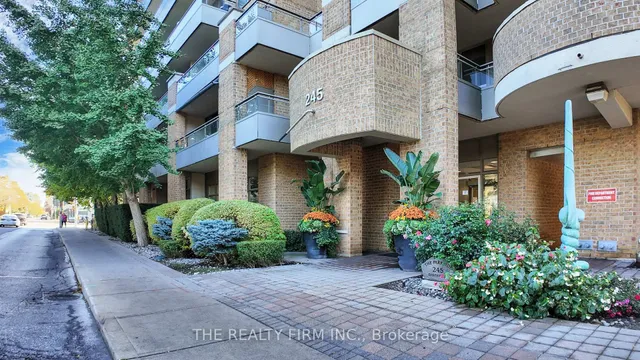 Additional image 3 of 245 Davisville Ave Unit 517