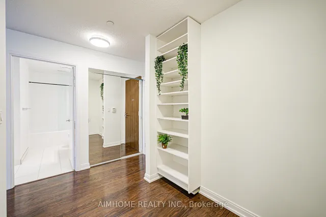 Additional image 7 of 255 Village Green Sq Unit 604