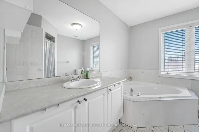 Additional image 31 of 26 Hefferon Crt