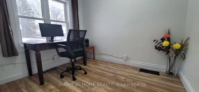 Additional image 8 of 9 Kehl St