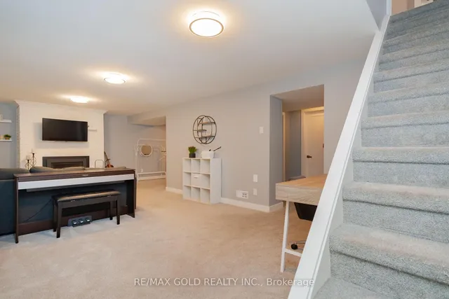 Additional image 33 of 16 Dudley Pl