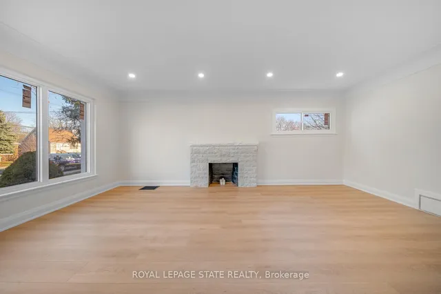 Additional image 11 of 869 Garth St