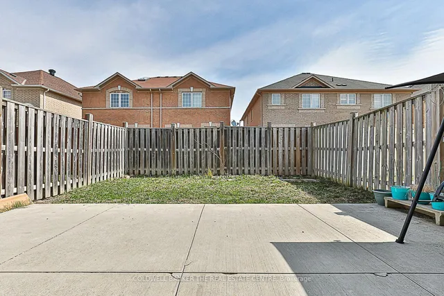 Additional image 35 of 43 Crystalview Cres