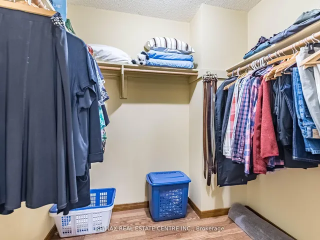 Additional image 29 of 34 Inverary Dr