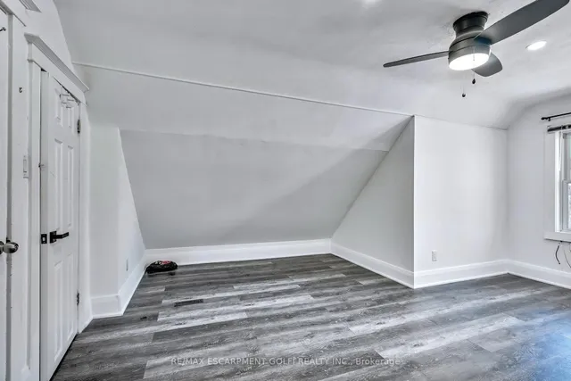 Additional image 24 of 1161 King St