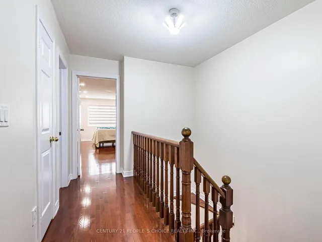 Additional image 23 of 74 Crystalview Cres