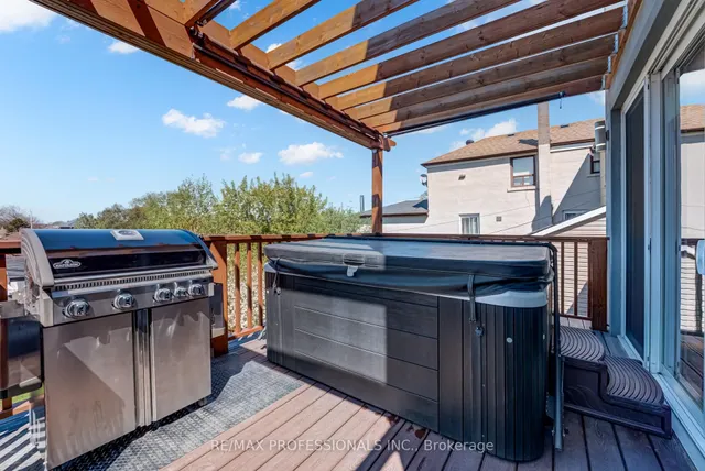 Additional image 12 of 372 Silverthorn Ave